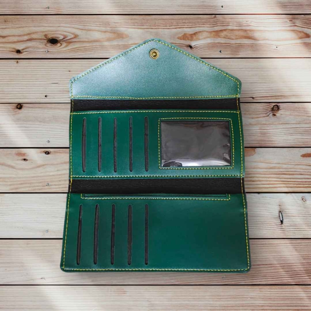 Personalized Women's Clutch/Wallet 1.0